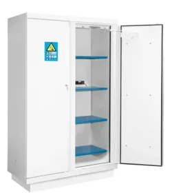 Armoire Double Porte 4 Etageres Special Lithium 90 Min Et 1 Rack De 8 Prises Pour Recharge