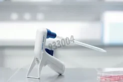 Auxilliaire de pipetage EPPENDORF easypet 3 complet