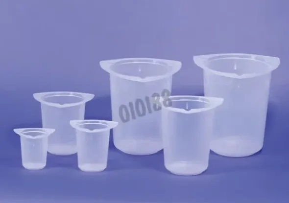 Bécher tricorn PP 100 ml x 25