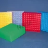 Boîte PP jaune fluo alphanumérique incolore 130 x 130 x 50 mm pour 81 cryotubes