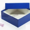 Boîte 136 x 136 mm hauteur 50 mm bleue