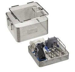 Conteneur grillagé et plateau de lavageTRAUMADRIVE 1/2 DIN - 1 x MBU aseptique Li-ion