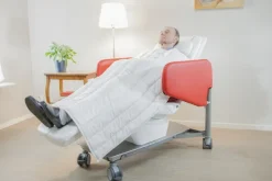Couverture cocooning lestée - poids 2,3 kg - pour fauteuil multi-sensorielle Wellness SENSI Chair CARE - 125 x 100 cm