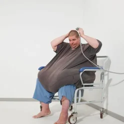 Fauteuil douche et toilettes à roulettes XXL Mobile - largeur assise 61 cm, poids limite 325 kg