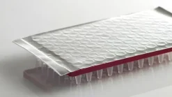 Film adhésif aluminium perçable forte adherence pour PCR et stockage x 100