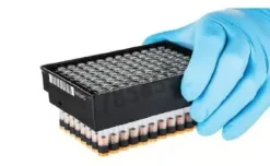 Rack HighBase Rack-96 with TubeLock av Locking STD Profile Lid, for1,0 ml Tubes av Septum TPE Caps 1,0 ml Tubes x 10