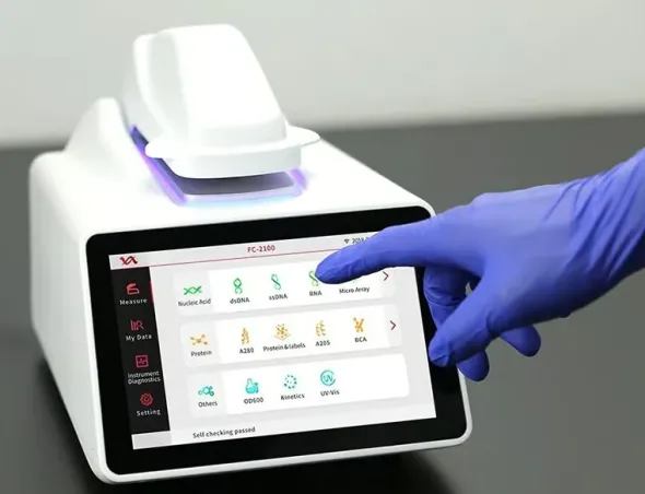 Spectrophotomètre micro-volume UV-Visible Nanoready Touch F-3100
