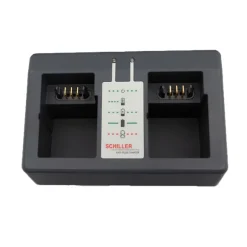 Station de rechargement pour deux batteries