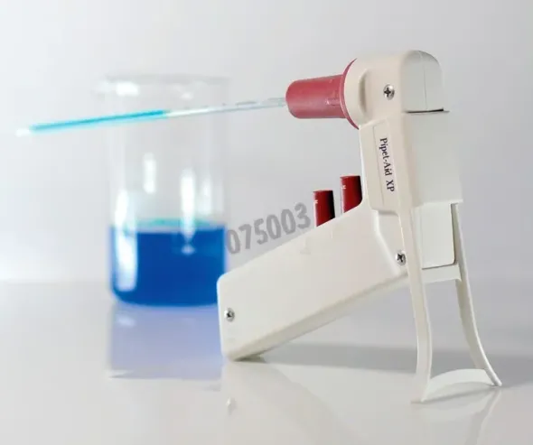 Super pipet aid gravity