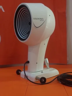 Topographe cornéen VX210 avec table élévatrice et PC inclus