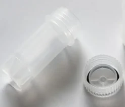 Tube vide 7 ml avec bouchons
